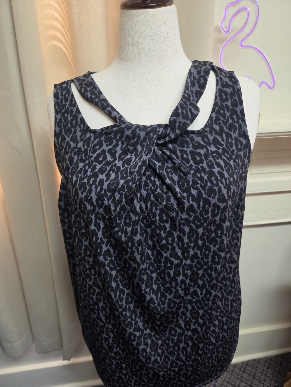 41 Hawthorn Gray Black Animal Print Top Size 1X